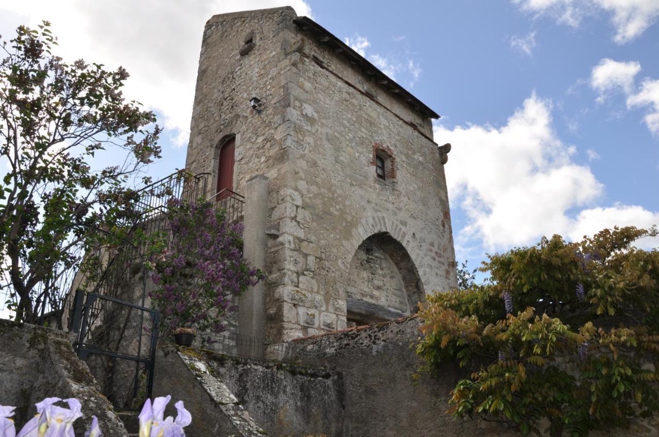 La Maison Du Prince De Conde Charroux-d'Allier Bagian luar foto