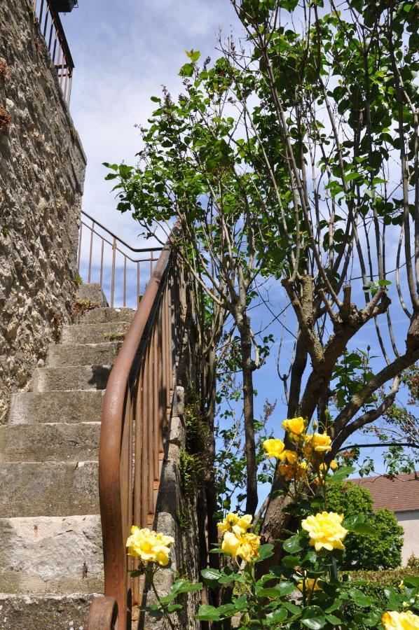 La Maison Du Prince De Conde Charroux-d'Allier Bagian luar foto