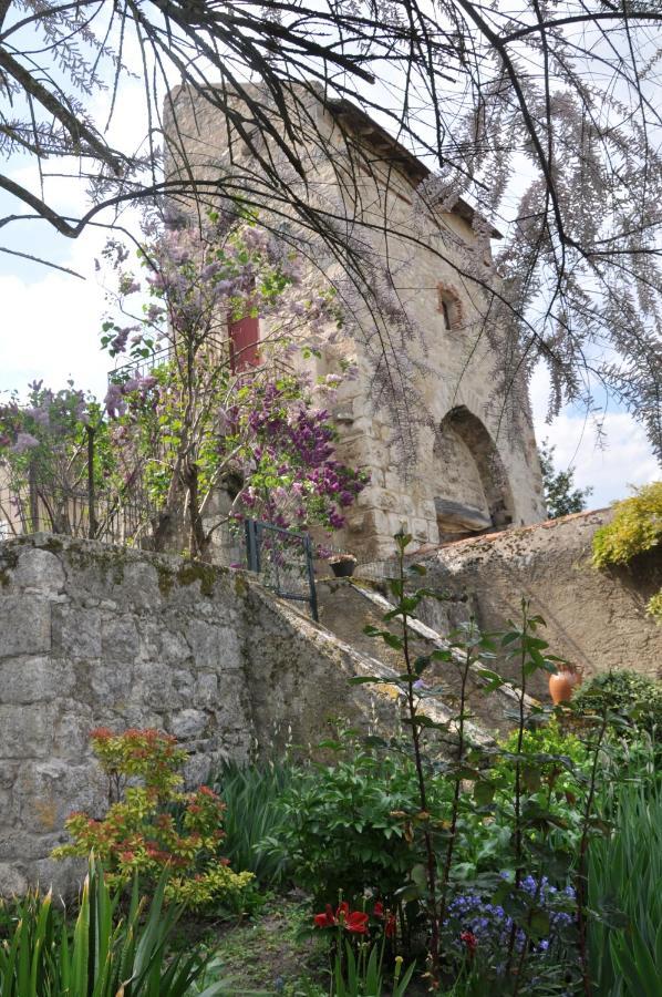 La Maison Du Prince De Conde Charroux-d'Allier Bagian luar foto