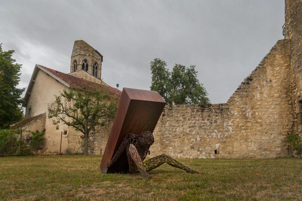 La Maison Du Prince De Conde Charroux-d'Allier Bagian luar foto